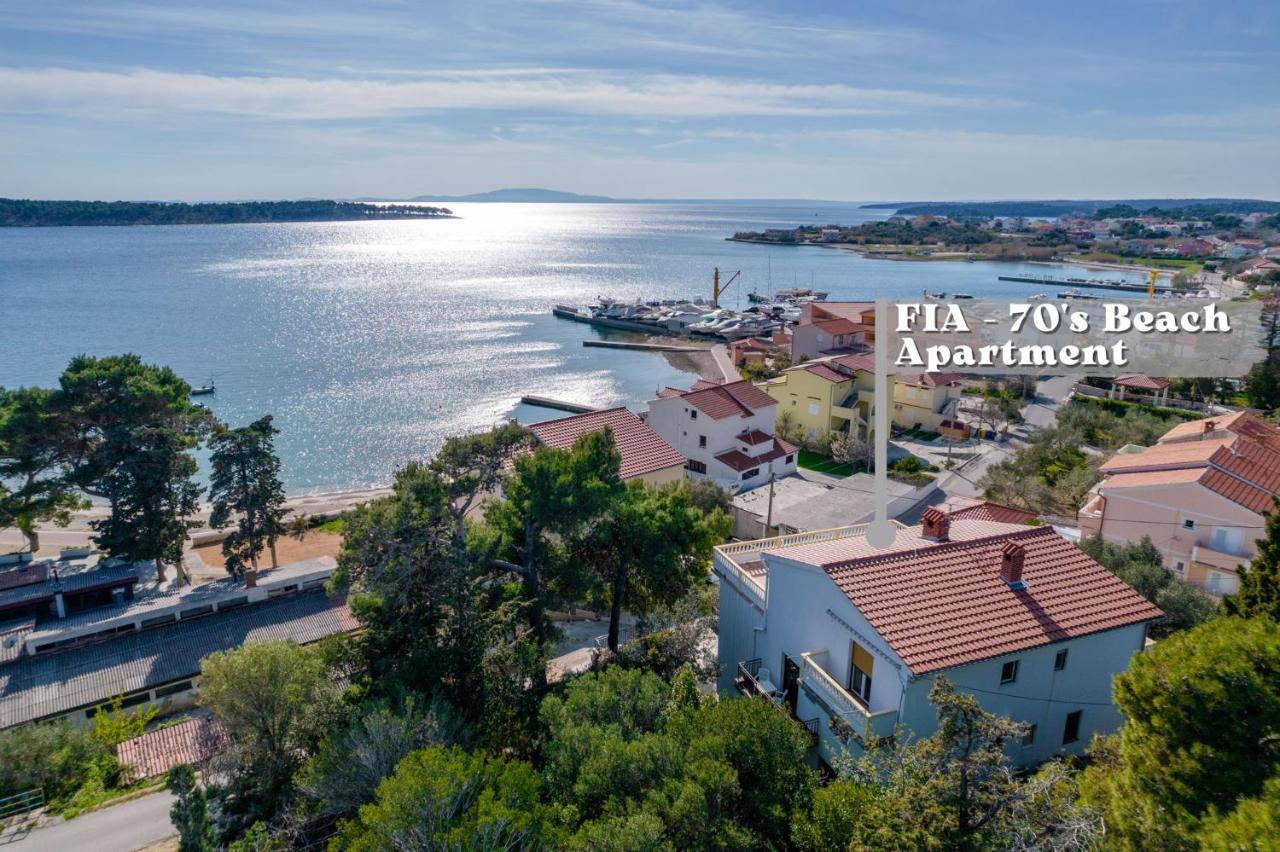 Fia 70S Beach Apartment Rab Town Exterior foto